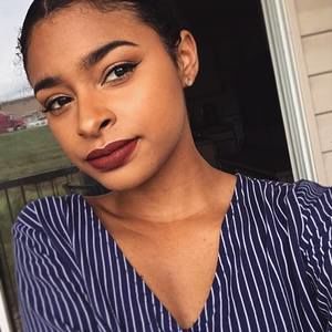 Meet your Posher, Tabitha